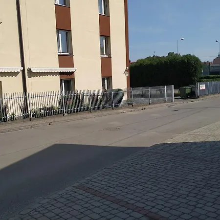 Eden 24h Готель