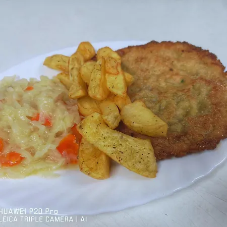 Eden 24h 酒店 热舒夫